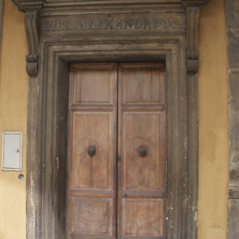 Portone di S. Ivo alla Sapienza